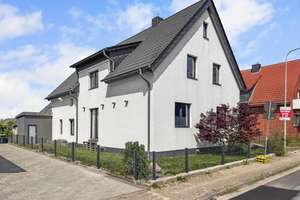Ein- oder Zweifamilienhaus mit Smart Home – Obergeschoss mit Potenzial – Die vollständige Adresse der Immobilie erhältst du vom Anbieter., 31515 Wunstorf – Vorschaubild 3