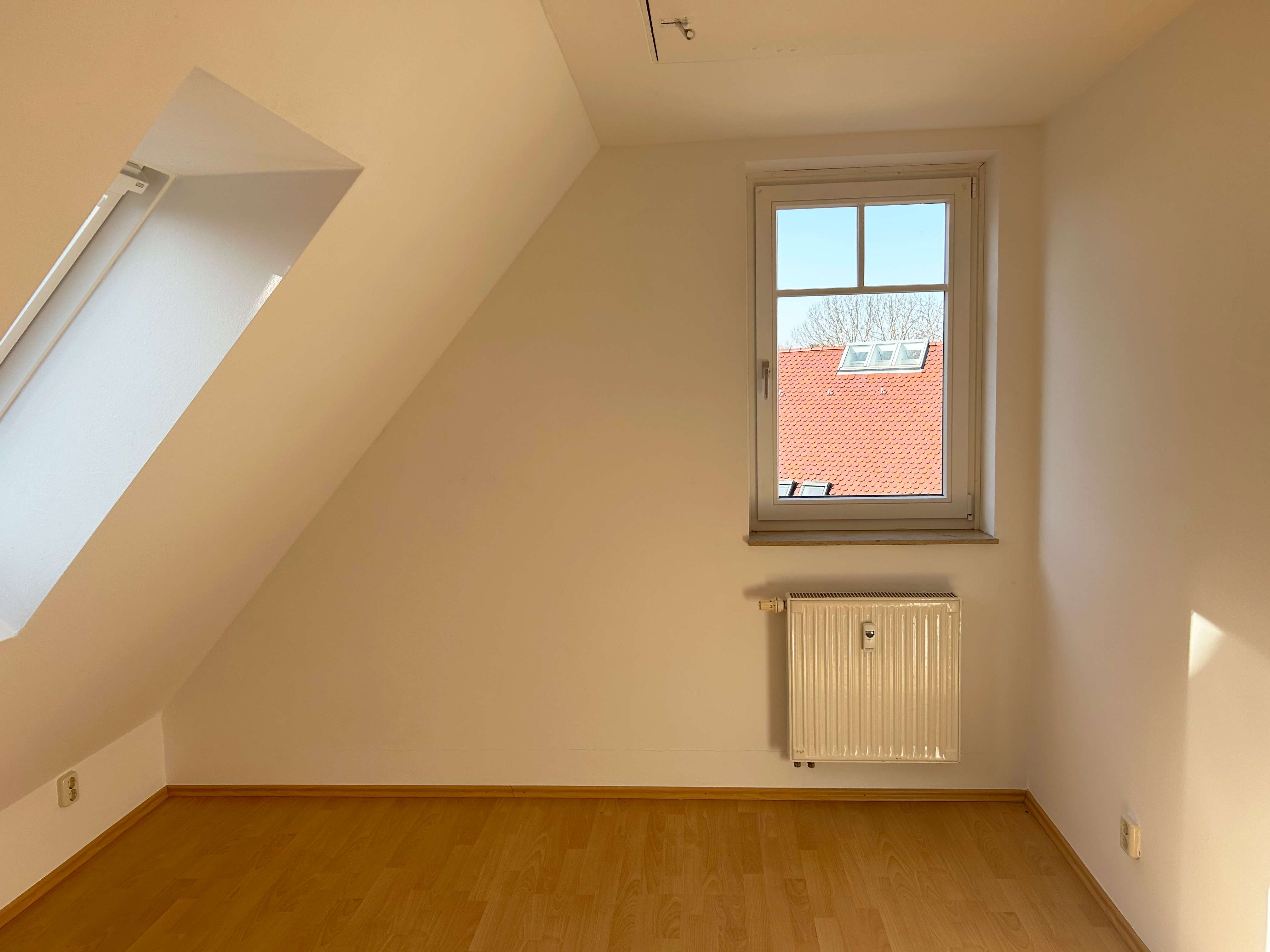 Immobilie in Großschwabhausen - Gepflegte Doppelhaushälfte in Großschwabhausen – Wohnen zwischen Weimar & Jena - Bild 3