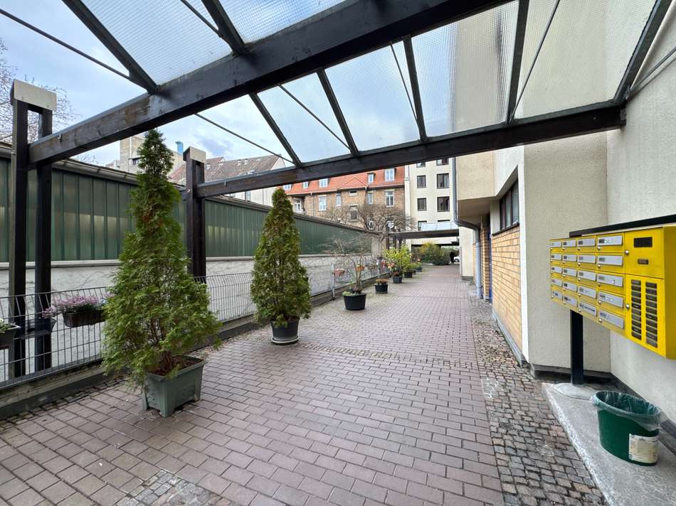 Hauseingang / Zugang Innenhof