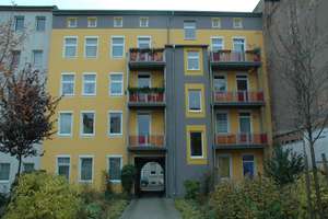 3 - Raumwohnung mit Laminat, Balkon – St. Michael Str. 9, 39112 Sudenburg, Magdeburg – Vorschaubild 2