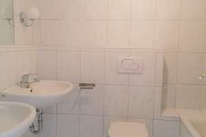 3-4 Zi.-Wohn. Stadtmitte "Ausgebauter Dachspitze" m² ca. 75qm, nach DIN ca. 60qm -provisionsfrei- – Die vollständige Adresse der Immobilie erhältst du vom Anbieter., 65183 Westend / Bleichstraße, Wiesbaden – Vorschaubild 17
