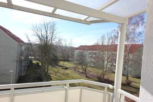 3-Raumwohnung mit Wanne und Balkon – Zeunerstraße 8, 9117 Siegmar, Chemnitz – Vorschaubild 1