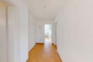 RE/MAX - Exklusive 2-Zimmer-DG-Galerie-Whg mit Terrasse in München! – Die vollständige Adresse der Immobilie erhältst du vom Anbieter., 81377 Großhadern, München – Vorschaubild 6