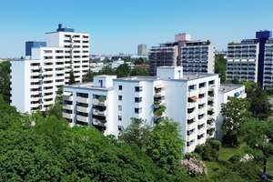 Nähe Westpark: Helle, großzügige 4,5-Zi.-Wohnung mit uneinsehbarem Balkon u. Alpenblick- sofort frei – Die vollständige Adresse der Immobilie erhältst du vom Anbieter., 80686 Friedenheim, München – Vorschaubild 1
