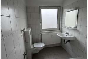 Frisch renoviert: Helle 2-Zimmer-Dachgeschosswohnung in gepflegtem Mehrfamilienhaus in Thiede – Pappeldamm 97, 38239 Thiede, Salzgitter – Vorschaubild 8