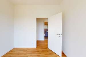 Traumhaftes 4-Zimmer-Penthouse mit Balkon, Küche und TG-Stellplatz – Georg-Hermann-Allee 126 126, 14469 Bornstedt, Potsdam – Vorschaubild 14