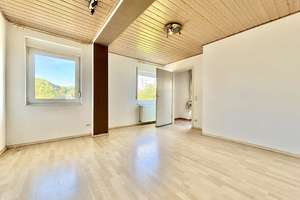 **Schönes Einfamilienhaus mit ELW und Doppelgarage in toller Lage von Siegen / Gosenbach** – Die vollständige Adresse der Immobilie erhältst du vom Anbieter., 57080 Gosenbach, Siegen – Vorschaubild 25