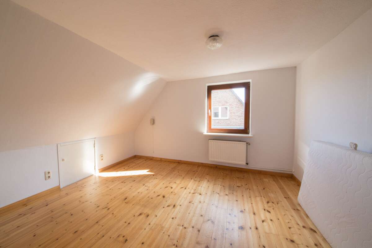 Immobilie in Niesgrau - Zweifamilienhaus mit Traumgarten in Wassernähe - Bild 10