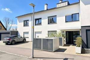 Diese exlusive Wohnung lässt keine Wünsche offen ! – Die vollständige Adresse der Immobilie erhältst du vom Anbieter., 70599 Plieningen (Ortsteil), Stuttgart – Vorschaubild 1