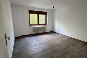 Familientraum mit Garten: frisch sanierte 4-Zimmerwohnung in Nürnberg – Germersheimer Straße 175, 90469 Trierer Straße, Nürnberg – Vorschaubild 5