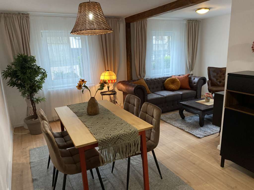 Immobilie in Reichelsheim - Charmantes Hofanwesen mit 3 Wohneinheiten, Garagen, Scheune und Hanggarten - Bild 4