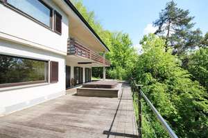 "Exklusive Premiumlage in Passau"
Großzügige Villa mit reichlich Platz, viel Privatsphäre und traum – Die vollständige Adresse der Immobilie erhältst du vom Anbieter., 94034 Hacklberg, Passau – Vorschaubild 10