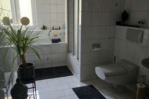 EG-Wohnung mit Garten in Düsseldorf-Urdenbach – Angerstr. 17, 40593 Urdenbach, Düsseldorf – Vorschaubild 9