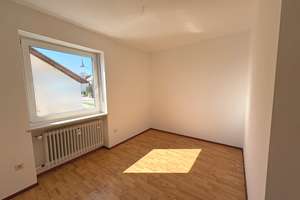 Ein Zuhause mit Perspektive - Gepflegtes Zweifamilienhaus in Ergolding – Die vollständige Adresse der Immobilie erhältst du vom Anbieter., 84030 Ergolding – Vorschaubild 23