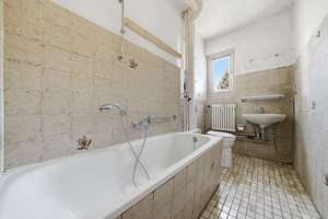 Güntzelkiez in Wilmersdorf: Sanierungsbedürftige 3-Zimmer-Wohnung mit Balkon – Die vollständige Adresse der Immobilie erhältst du vom Anbieter., 10717 Wilmersdorf, Berlin – Vorschaubild 8