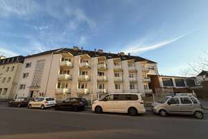 Fix & Flip Traum 53 Geteilte Apartments + 16 Garagen in Remscheid