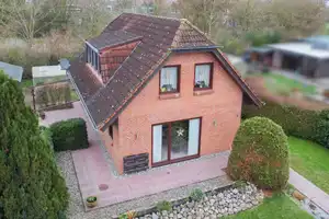 Familienoase zwischen Wismar und Schwerin: Schönes EFH mit gepflegtem Garten und einer Garage – Nordwestmecklenburg (Kreis) – Vorschaubild 3