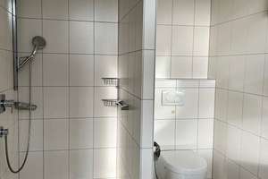 Renovierte EG-Wohnung mit Terrasse – Kardinal-Galen-Straße 136, 47058 Duissern, Duisburg – Vorschaubild 4