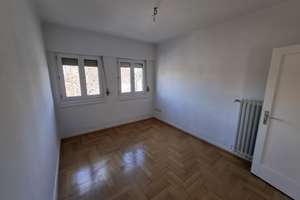 Großzügige helle 3 ZKB DG Whg in denkmalgeschützter Jugendstilvilla in KA-West – Die vollständige Adresse der Immobilie erhältst du vom Anbieter., 76133 Weststadt, Karlsruhe – Vorschaubild 6