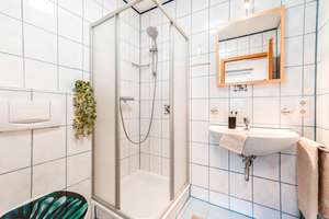 ENSEMBLE-FLAIR – Großzügiges Wohnen und Vermieten im jungen Altstadthaus in Rothenburg – Die vollständige Adresse der Immobilie erhältst du vom Anbieter., 91541 Rothenburg ob der Tauber – Vorschaubild 13