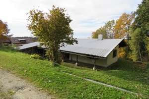 Wochenendhaus auf der Rusel in sehr sonniger Waldrandlage mit Fernsicht – Die vollständige Adresse der Immobilie erhältst du vom Anbieter., 94469 Deggendorf – Vorschaubild 2
