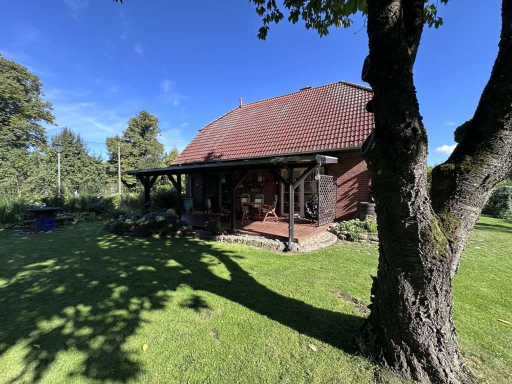 Immobilie in Kargow - Einfamilienhaus mit idyllischem Grundstück und umfangreichem Nebengelass - Bild 3
