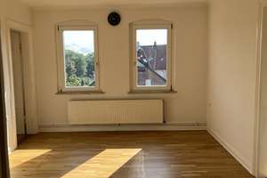 Wohnen mit Charakter: 3-Zimmer-Dachgeschosswohnung in Braunschweig – Kastanienallee 46a, 38104 Östliches Ringgebiet, Braunschweig – Vorschaubild 4