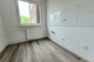 Gut aufgeteilte 3-Zimmer-Wohnung mit Balkon und Aufzug! – Nietzscheweg 1, 45279 Essen – Vorschaubild 12