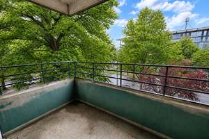 Charmantes 1-Zimmer-Apartment mit Loggia in begehrter Lage an der Rothenbaumchaussee – Die vollständige Adresse der Immobilie erhältst du vom Anbieter., 20148 Rotherbaum, Hamburg – Vorschaubild 5