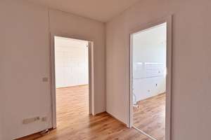 Wohnen mit Fernsicht – 3,5-Zimmer-Wohnung mit Balkon in Überruhr – Die vollständige Adresse der Immobilie erhältst du vom Anbieter., 45277 Überruhr-Holthausen, Essen – Vorschaubild 4
