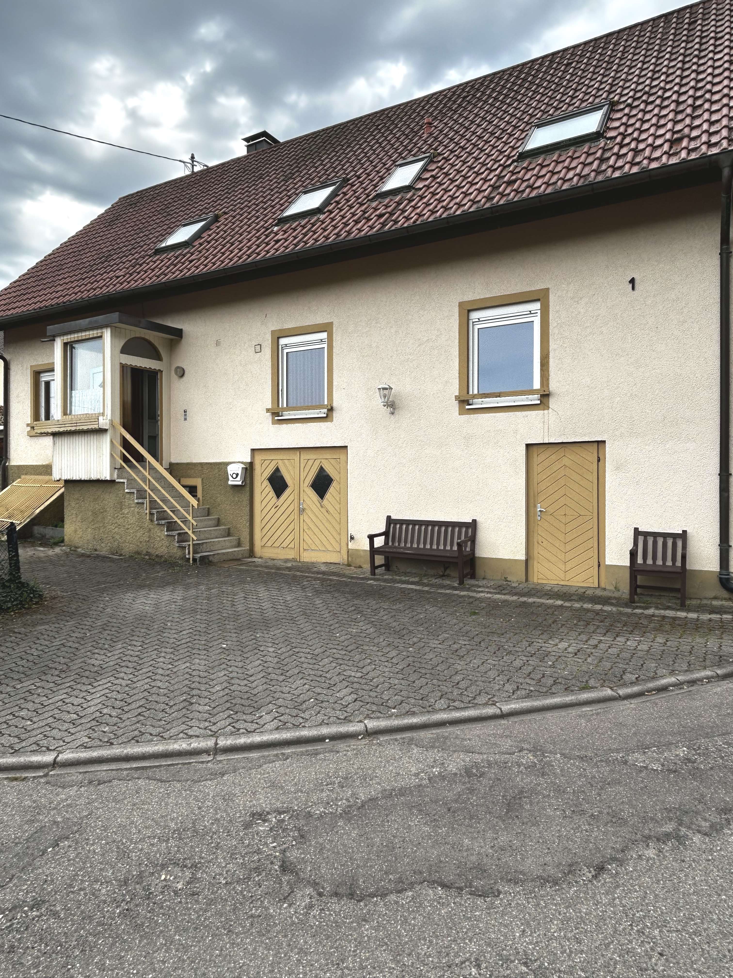 3-Zimmer-Erdgeschosswohnung mit Potenzial in Bühl-Eisental, Rastatt Kreis – Bild 1