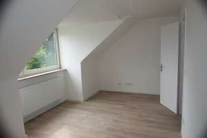 Familienfreundliches modernisiertes 4-Zimmer Reihenhaus – 22459 Schnelsen, Hamburg – Vorschaubild 8