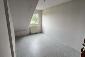 Schöne DG-Wohnung mit Blick ins Grüne! WBS erforderlich! – Kyffhäuserstraße 3, 46149 Schwarze Heide, Oberhausen – Vorschaubild 9
