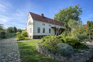 saniertes MFH in Lindow – 5 WE Neuvermietung möglich & Scheune – Kapitalanlage oder Selbstnutzung ! – Die vollständige Adresse der Immobilie erhältst du vom Anbieter., 16835 Lindow (Mark) – Vorschaubild 1