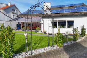 Familientraum mit Pool, Kino & Komfort – Die vollständige Adresse der Immobilie erhältst du vom Anbieter., 85053 Südost, Ingolstadt – Vorschaubild 2