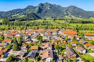 Raumwunder in Lenggries - Reihenmittelhaus in Split-Level-Bauweise für die ganze Familie – Die vollständige Adresse der Immobilie erhältst du vom Anbieter., 83661 Lenggries – Vorschaubild 14