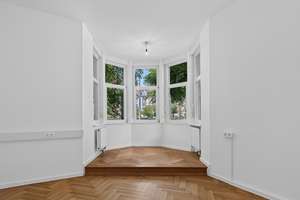 Charmante 2-Zimmer-Wohnung im denkmalgeschützten Altbau – Wohnen und Arbeiten mit Stil – Die vollständige Adresse der Immobilie erhältst du vom Anbieter., 76135 Weststadt, Karlsruhe – Vorschaubild 4