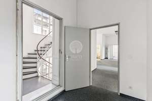 Großzügige Altbaueinheit mit sehr hohen Decken und Entwicklungspotenzial in ruhiger, zentraler Lage – Die vollständige Adresse der Immobilie erhältst du vom Anbieter., 10777 Schöneberg, Berlin – Vorschaubild 13