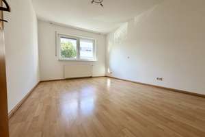 ***Gepflegte 2-Zimmer-Erdgeschosswohnung mit Südwest-Balkon und TG-Stellplatz – sofort frei*** – 63225 Langen (Hessen) – Vorschaubild 5