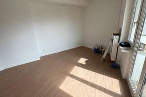 Renovierte, großzügige 2- Zimmer Wohnung in Berlin-Moabit mit Küche und Balkon – Die vollständige Adresse der Immobilie erhältst du vom Anbieter., 10559 Moabit, Berlin – Vorschaubild 3