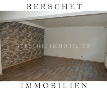 1-Familienhaus mit 2 Garagen und kleinem Garten mit Freisitz in Seligenstadt