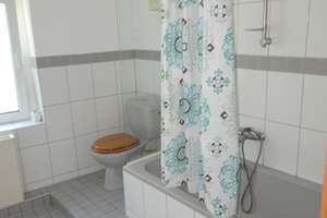 Helle 2 Zimmer Wohnung mit großer Küche an solvente Mieter! – Wülfrather Straße 8, 42105 Elberfeld, Wuppertal – Vorschaubild 9