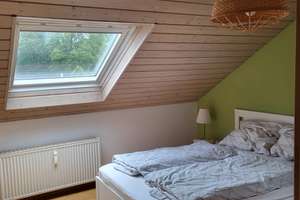 Helle Dachgeschosswohnung in Paderborn Schloss Neuhaus provisionsfrei – Die vollständige Adresse der Immobilie erhältst du vom Anbieter., 33104 Schloß Neuhaus, Paderborn – Vorschaubild 3