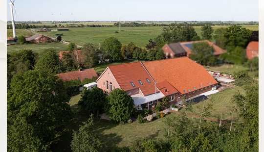 Bild von Historischer Gulfhof mit KNX-Smart-Home & Geothermie – Exklusives Wohnen am Deich!