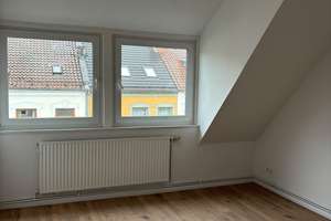 Frisch renovierte  4,5 Zimmern Whg. Mit  Balkon in Bremen – Fliederstraße 22, 28207 Hastedt, Bremen – Vorschaubild 21