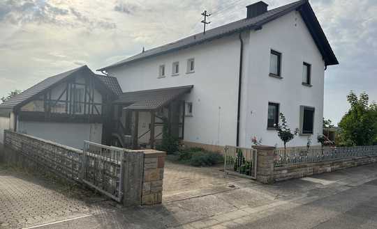 Solides 1-2 Familienhaus mit viel Platz und zusätzlicher Ferienwohnung