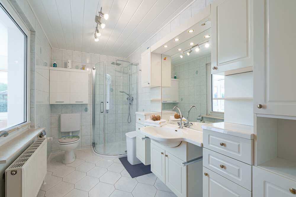 Immobilie in Kalkhorst - Schönes Anwesen unweit der Ostsee inklusive Haupthaus, Einliegerwohnung und separatem Gästehaus - Bild 12