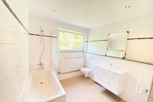 Top Wohnung Balkon EBK Unterbachersee! – Rathelbeckstrasse 350, 40627 Unterbach, Düsseldorf – Vorschaubild 2