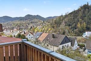Charmantes Zweifamilienhaus mit optionale Einliegerwohnung in Gernsbach Obertsrot – Die vollständige Adresse der Immobilie erhältst du vom Anbieter., 76593 Gernsbach – Vorschaubild 2