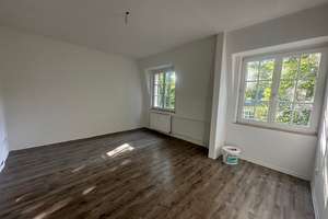 *Tolle 2 Raum-Wohnung mit Tageslichtbad*